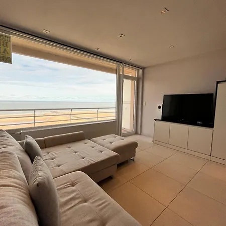 Large With Direct Sea View T88 *